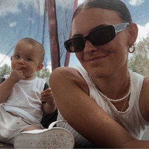 Meet your Posher, Camira